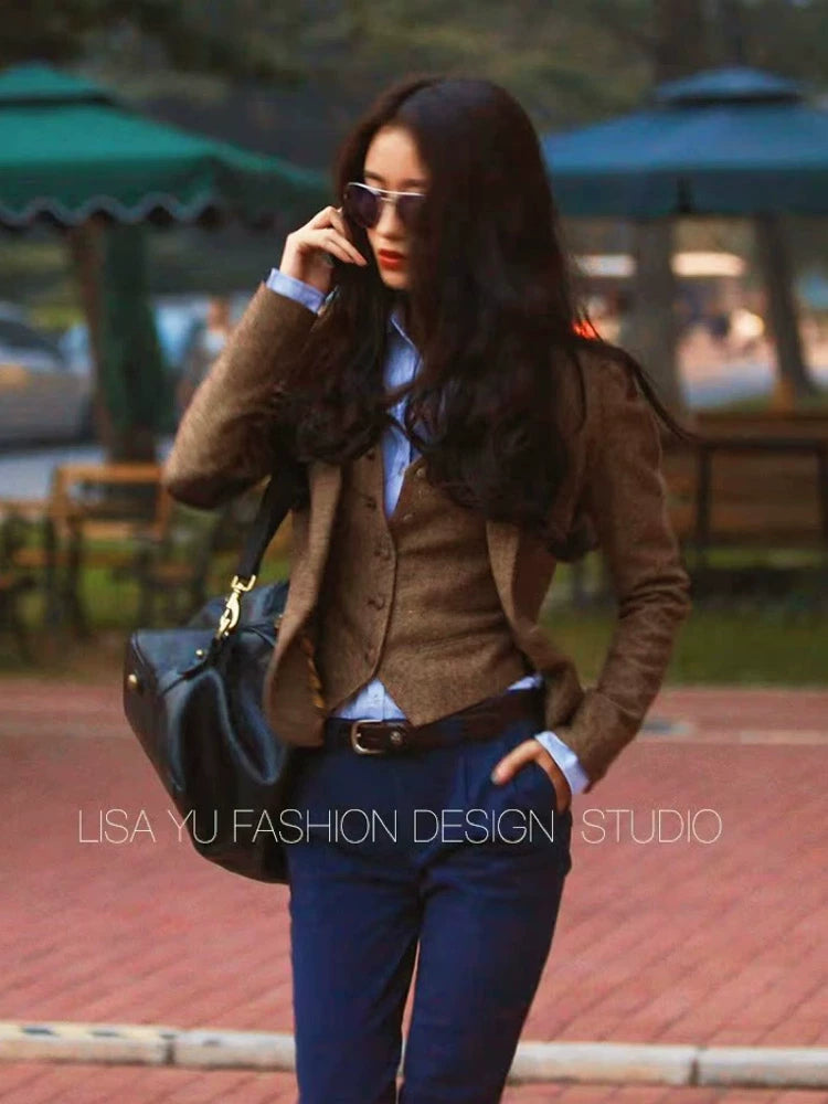 Casual Silm Slimming and Short Retro Woolen Vest