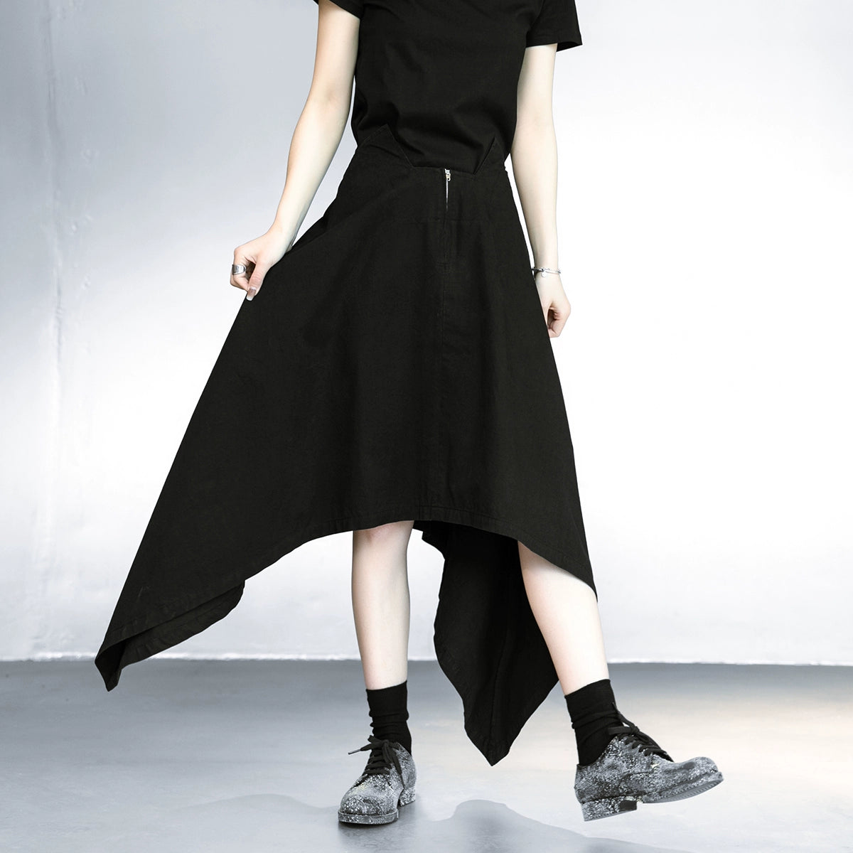 Simple Black Irregular with Personality Skirt