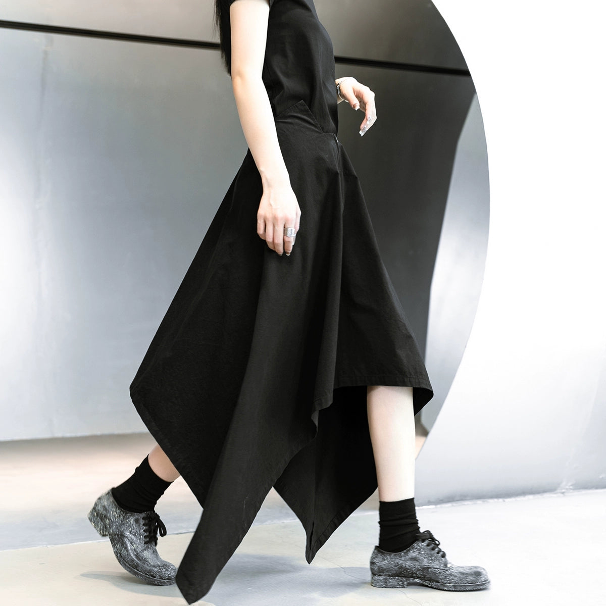 Simple Black Irregular with Personality Skirt